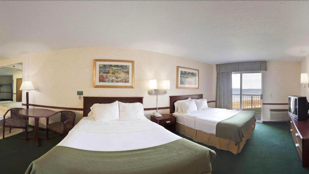 Holiday Inn Express St Ignace-Lake Central By Ihg Сент-Игнас Экстерьер фото