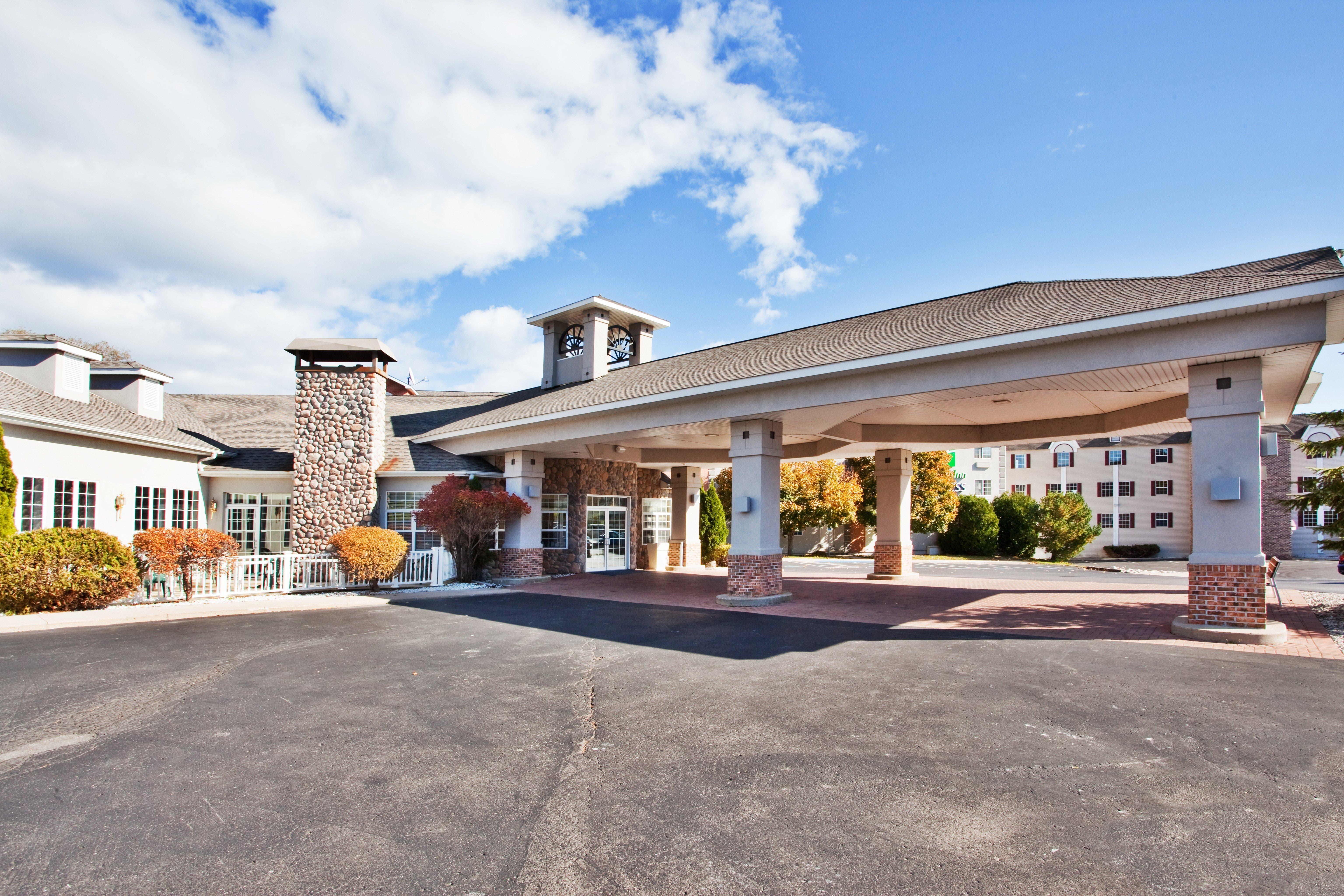 Holiday Inn Express St Ignace-Lake Central By Ihg Сент-Игнас Экстерьер фото
