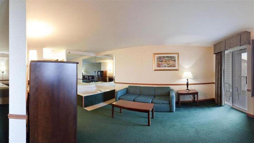 Holiday Inn Express St Ignace-Lake Central By Ihg Сент-Игнас Экстерьер фото